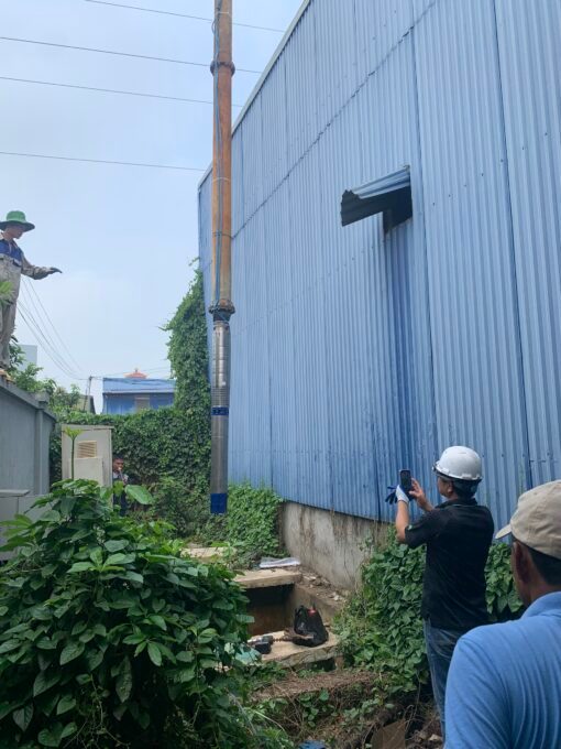 Lắp đặt bơm chìm giếng khoan 37kw tại khu đô thị Thanh Hà